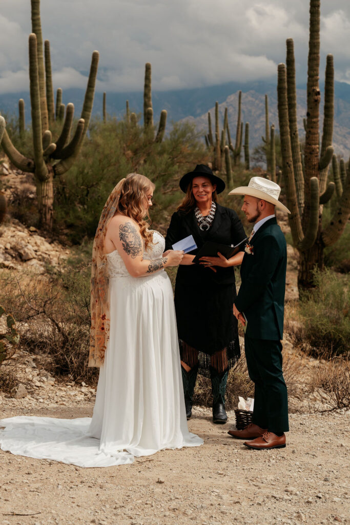 elopement ceremony in Honey Bee Canyon Park