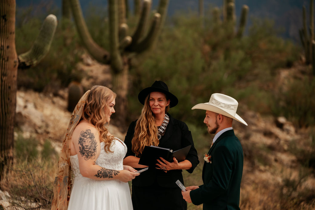 elopement ceremony in Honey Bee Canyon Park