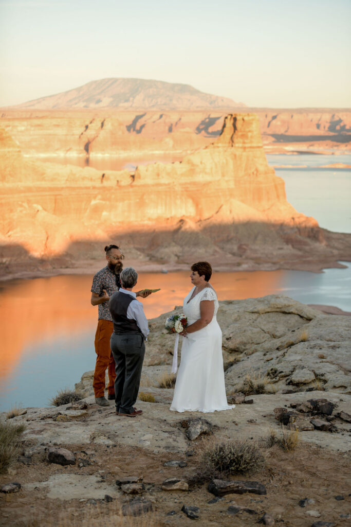 elopement ceremony at Alstrom Point 